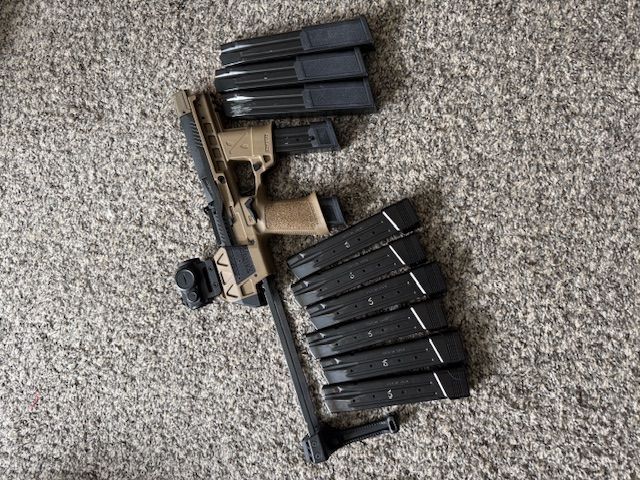 Flux raider 320 with tons of mags